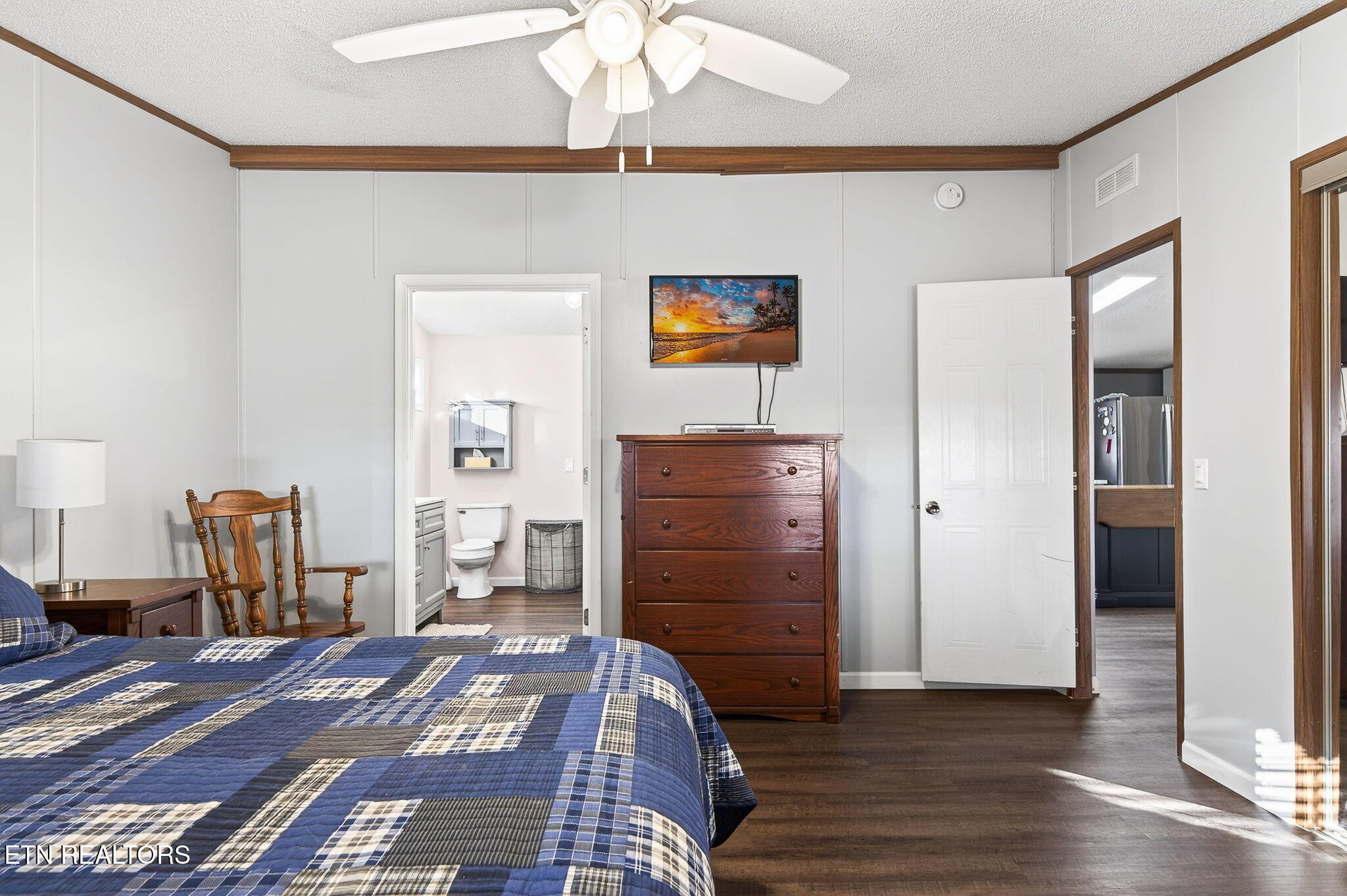 3773 Glade Creek Road Sparta, TN 38583 - Photo 17 of 59 a bedroom with a bed and a dresser