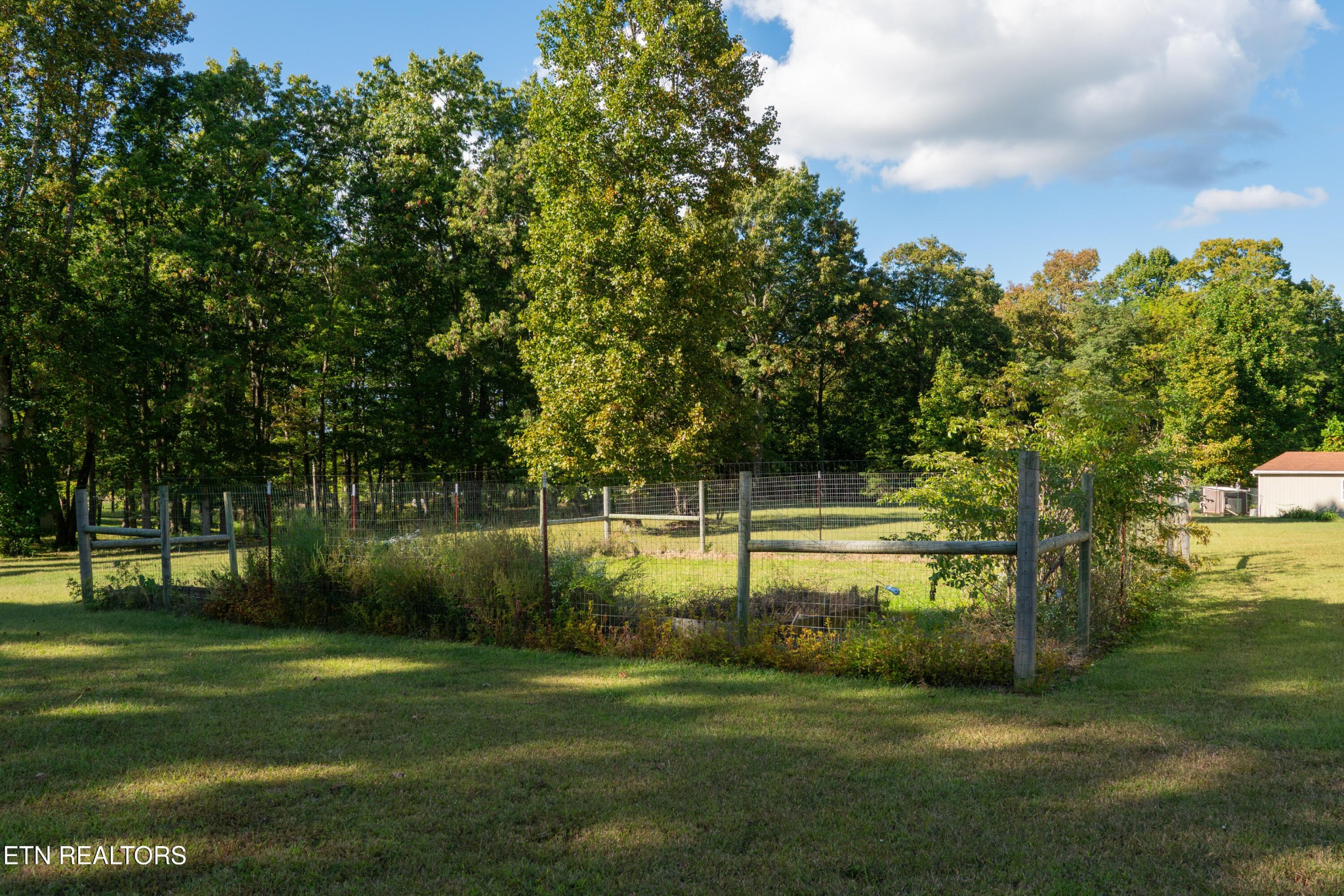 3773 Glade Creek Road Sparta, TN 38583 - Photo 57 of 59 a view of a park