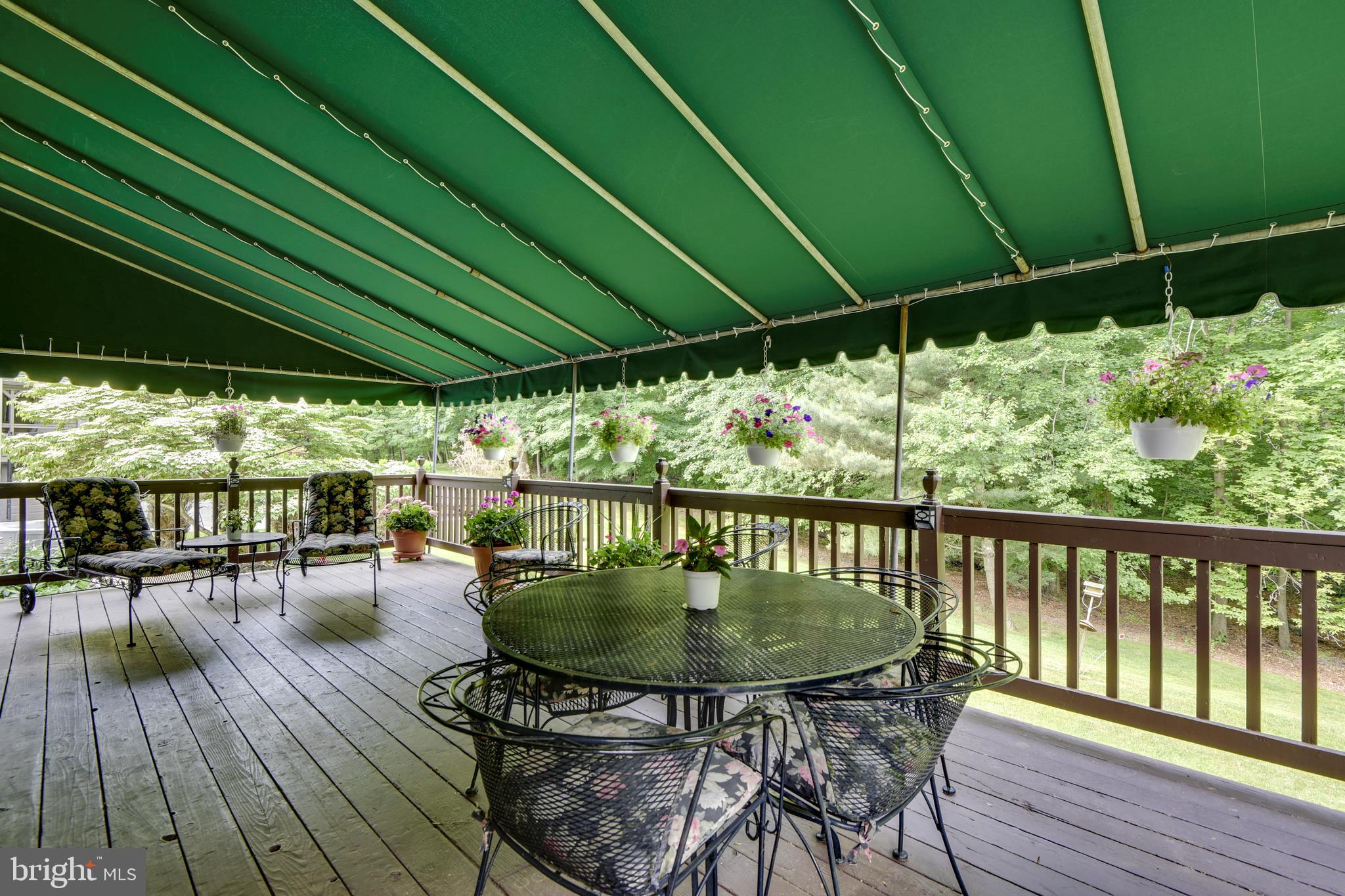 10842 Sandringham Road Cockeysville, MD 21030 - Photo 26 of 29 Deck with Awning