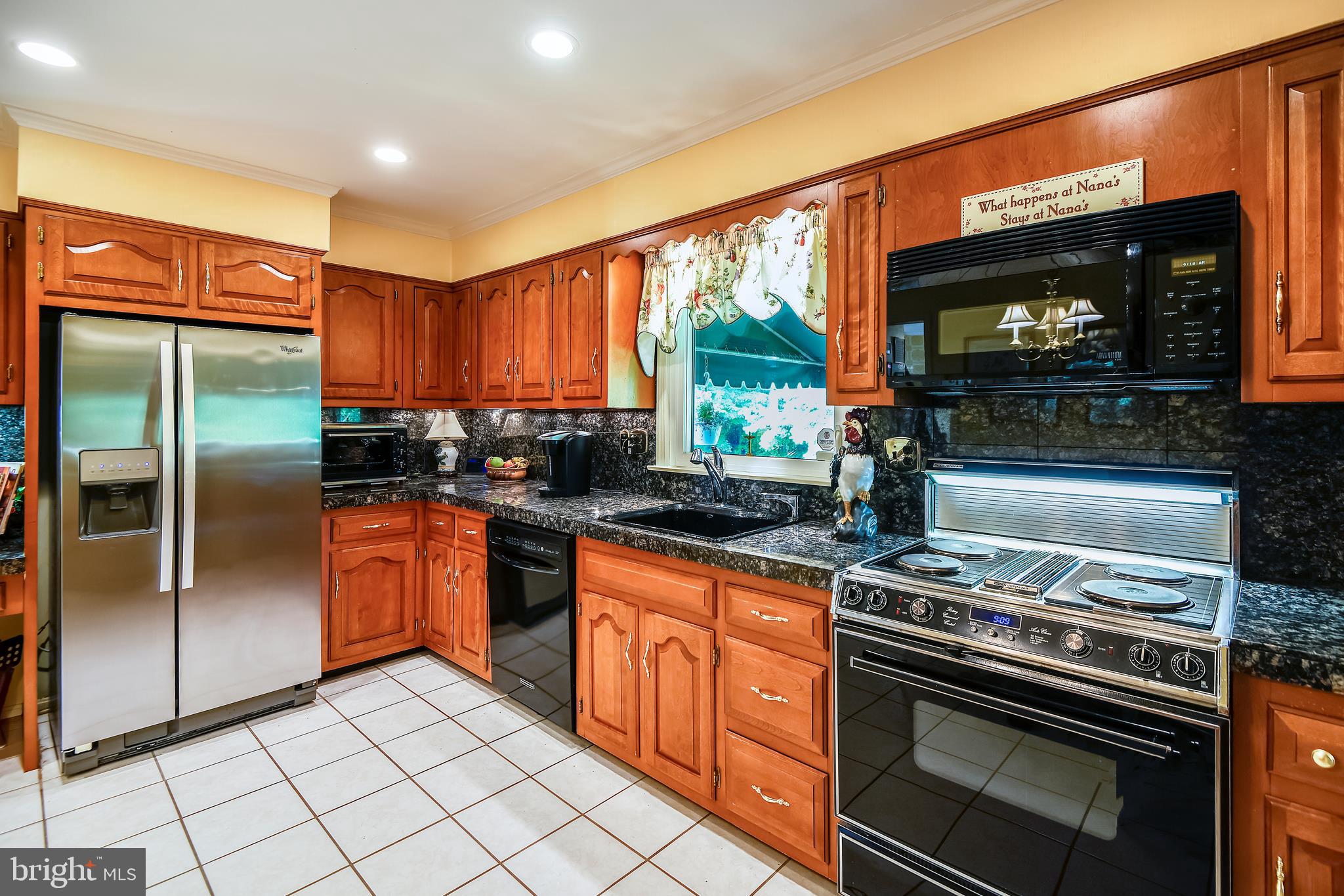 10842 Sandringham Road Cockeysville, MD 21030 - Photo 8 of 29 Kitchen