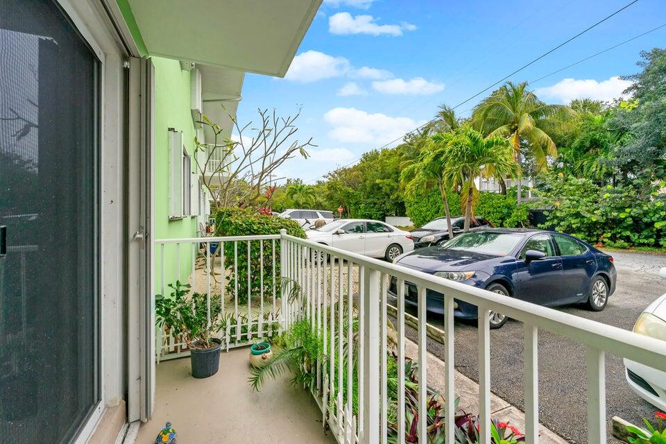 1129 Pebble Beach Lane, Unit 6 Marathon, FL 33050 - Photo 21 of 31 a view of balcony with furniture