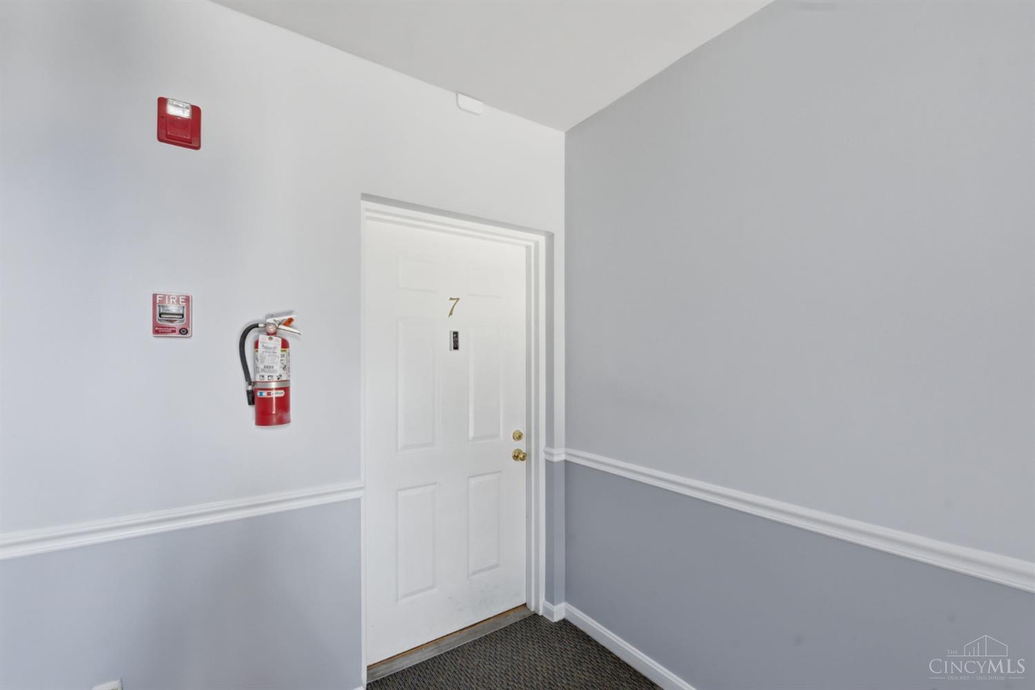 5346 Werk Road, Unit D1 Cincinnati, OH 45248 - Photo 11 of 49