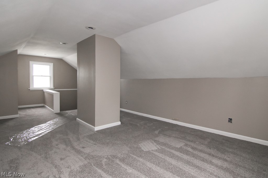 1147 Pennfield Road Cleveland, OH 44121 - Photo 29 of 35