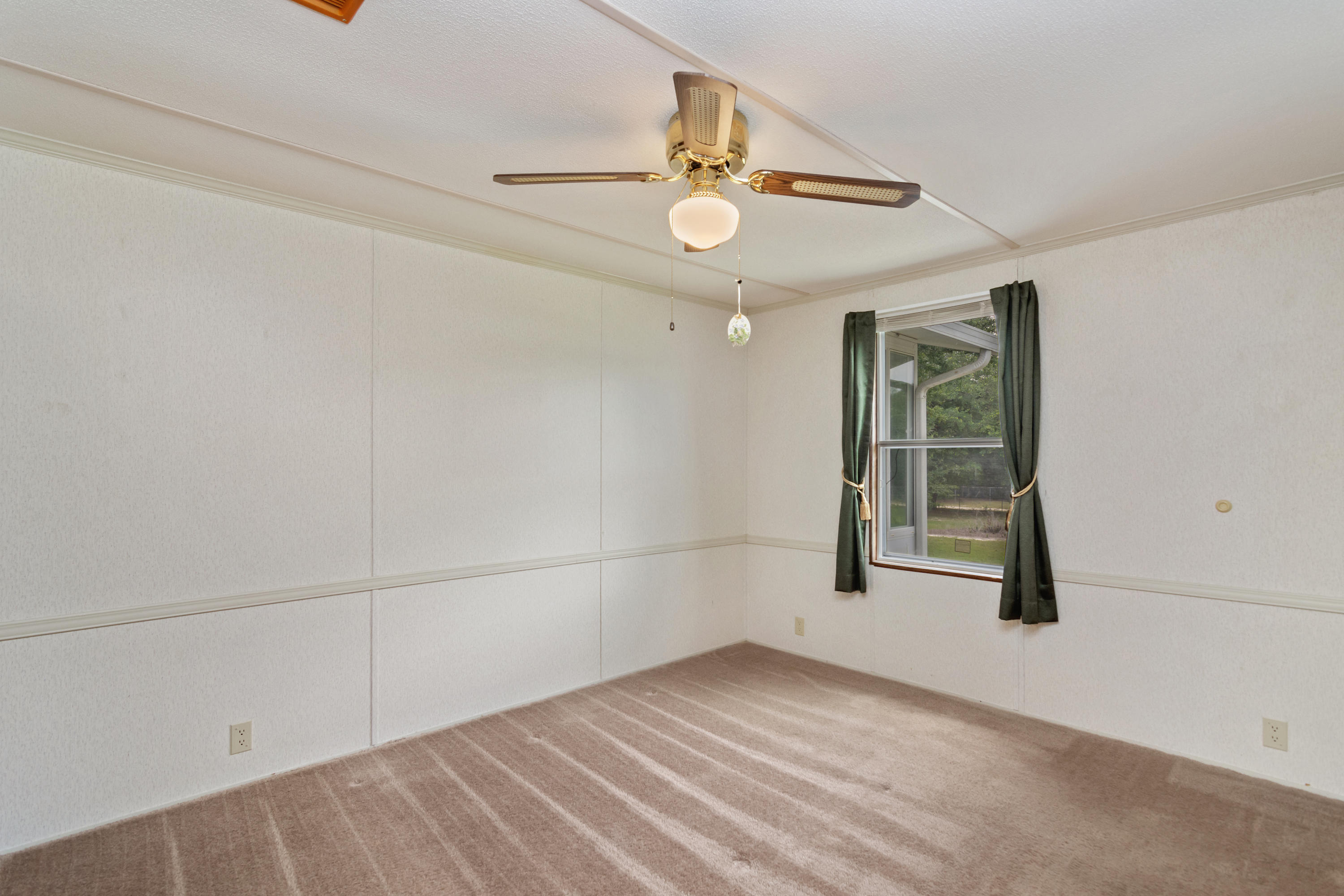 5067 Robert Taylor Road Crestview, FL 32539 - Photo 18 of 33 Gallery Image 18