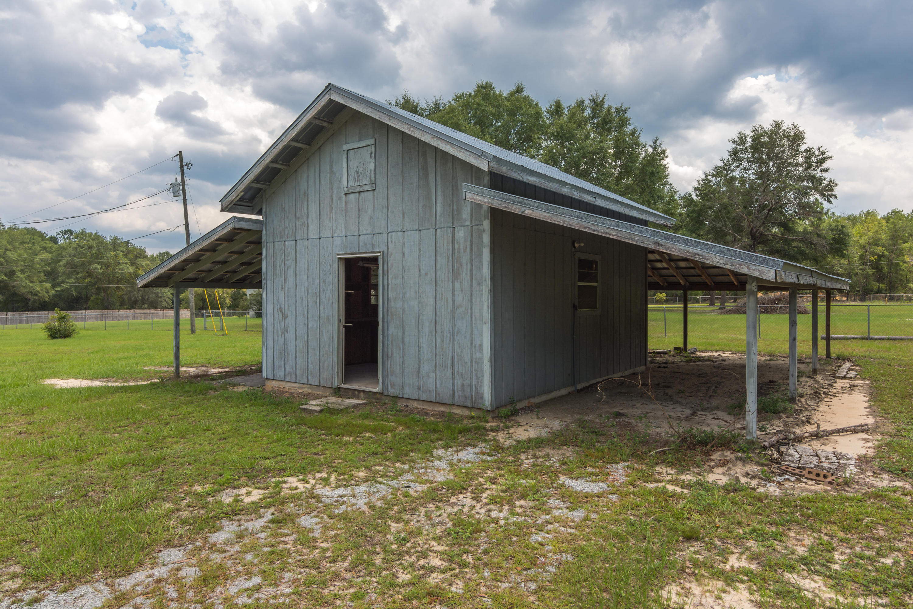 5067 Robert Taylor Road Crestview, FL 32539 - Photo 30 of 33 Gallery Image 30