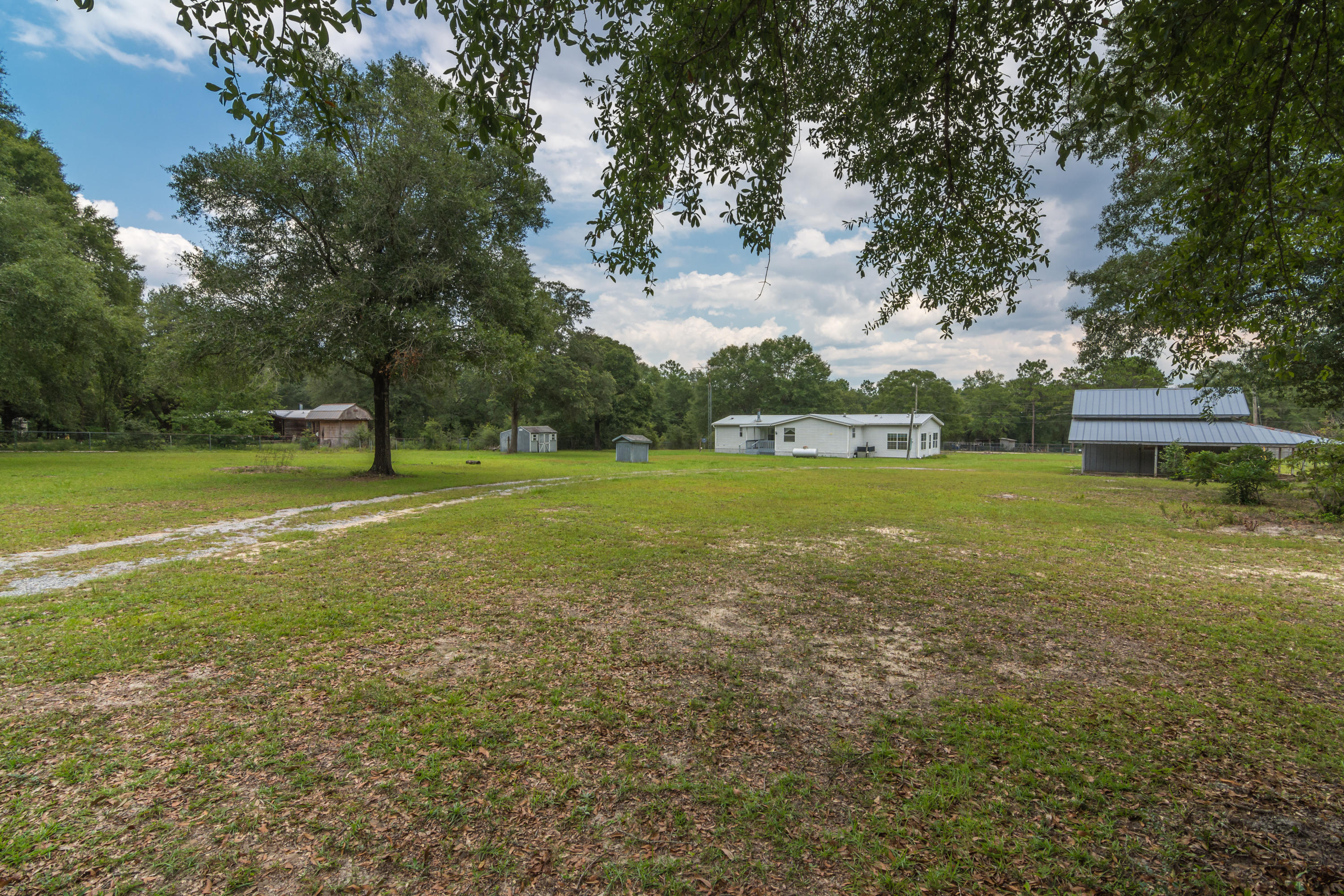 5067 Robert Taylor Road Crestview, FL 32539 - Photo 33 of 33 Gallery Image 33
