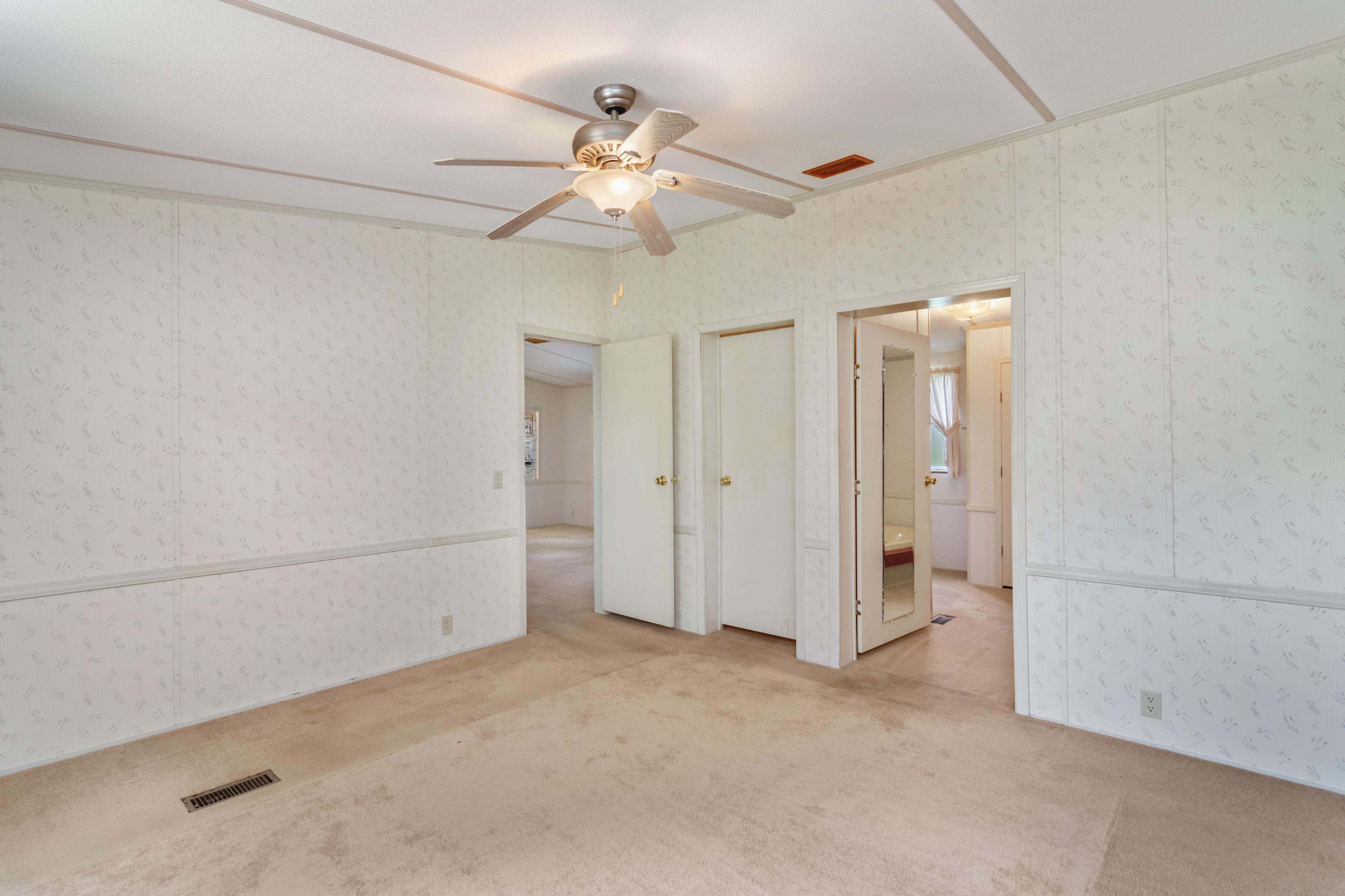 5067 Robert Taylor Road Crestview, FL 32539 - Photo 8 of 33 Gallery Image 8