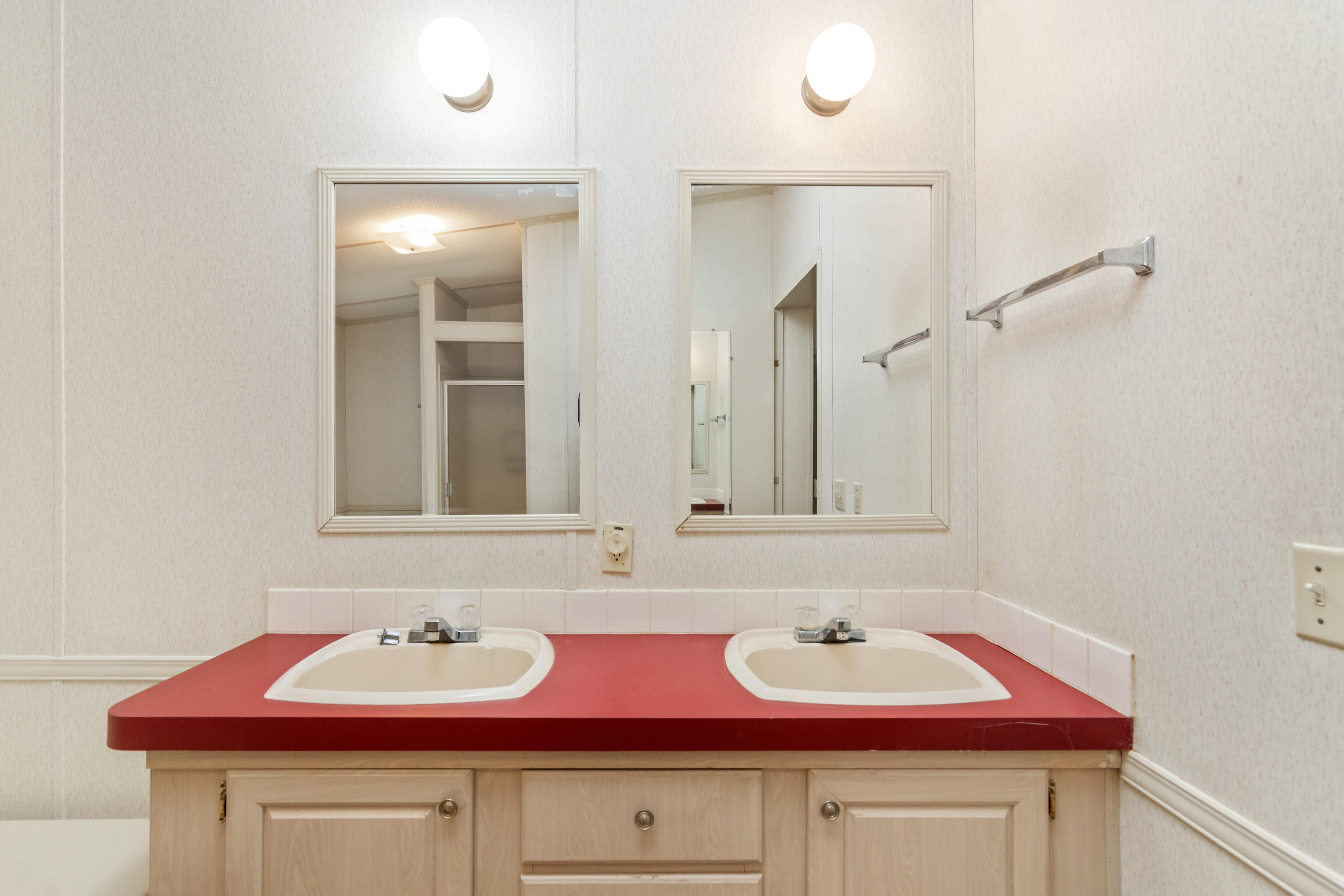 5067 Robert Taylor Road Crestview, FL 32539 - Photo 9 of 33 Gallery Image 9