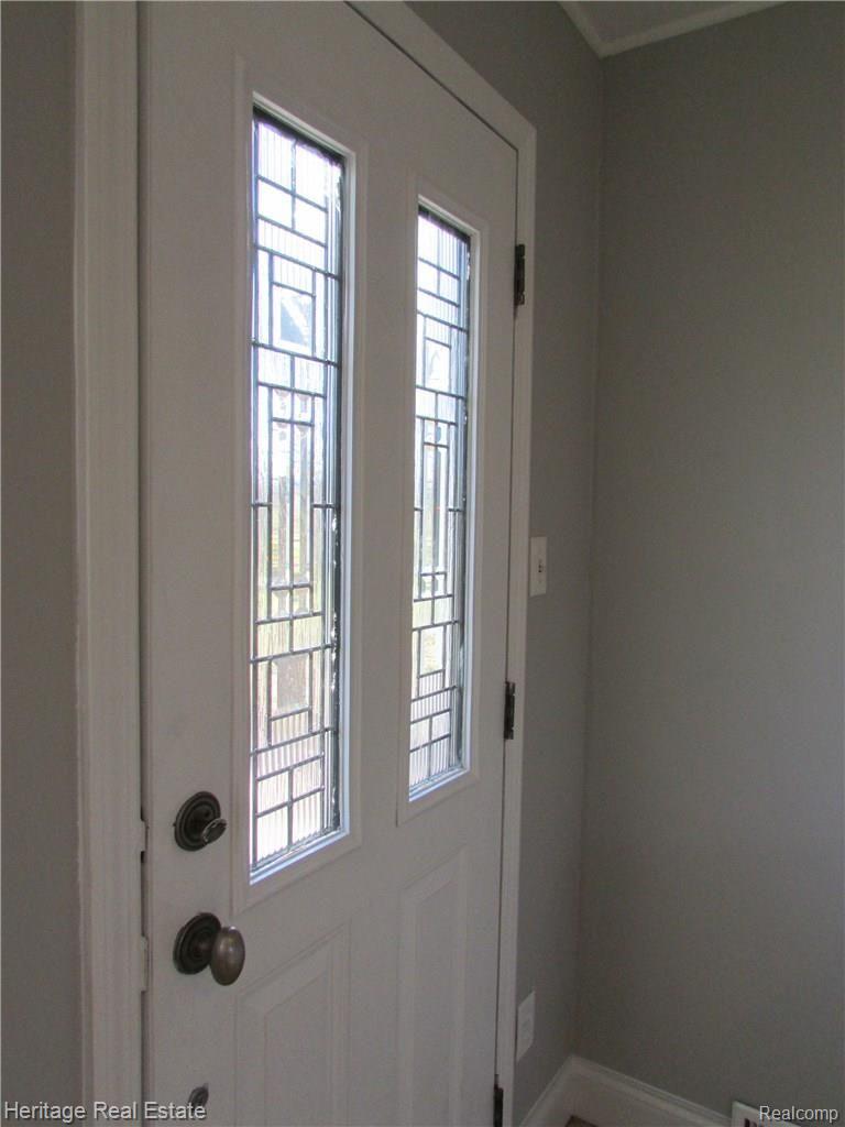 2358 Virginia Avenue Troy, MI 48083 - Photo 16 of 24 Beautiful door to backyard