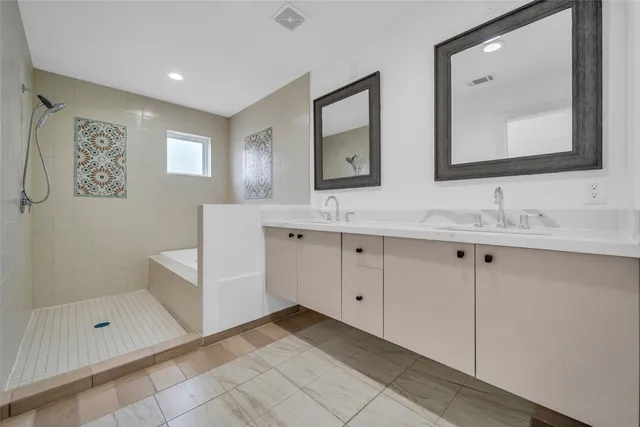 $2,850 | 15000 South Richmond Avenue, Unit 6, Houston, TX 77082