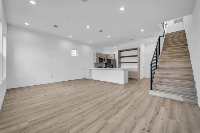 $2,850 | 15000 South Richmond Avenue, Unit 6, Houston, TX 77082