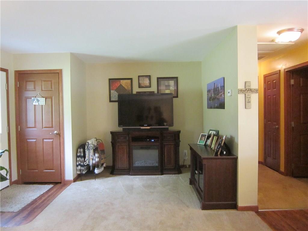 179 Alter Road Natrona Heights, PA 15065 - Photo 7 of 18