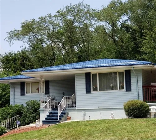 $345,000 | 4013 Ridgemont Drive, Gibsonia, PA 15044