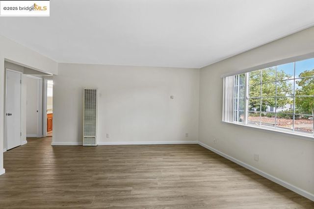 $2,500,000 | 7940 Bancroft Avenue, Oakland, CA 94605