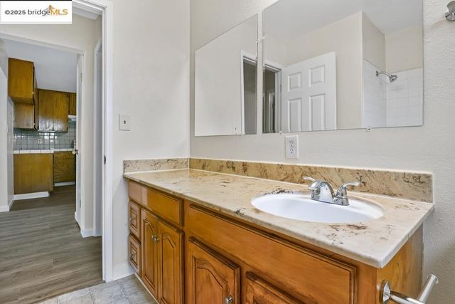 $2,500,000 | 7940 Bancroft Avenue, Oakland, CA 94605