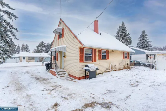 $130,000 | 12 Telegraph Drive, Virginia, MN 55792