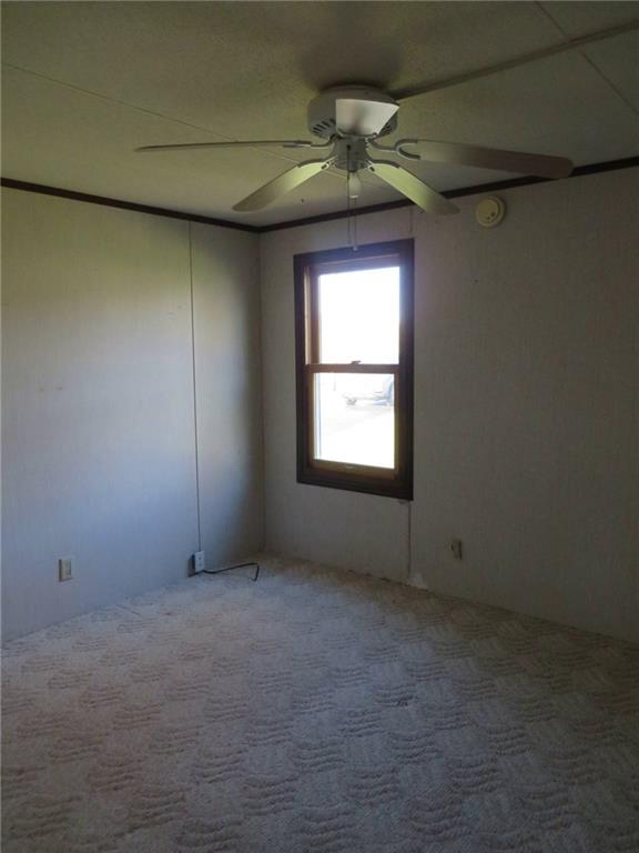 1707 Laurel Road Shelocta, PA 15774 - Photo 4 of 17