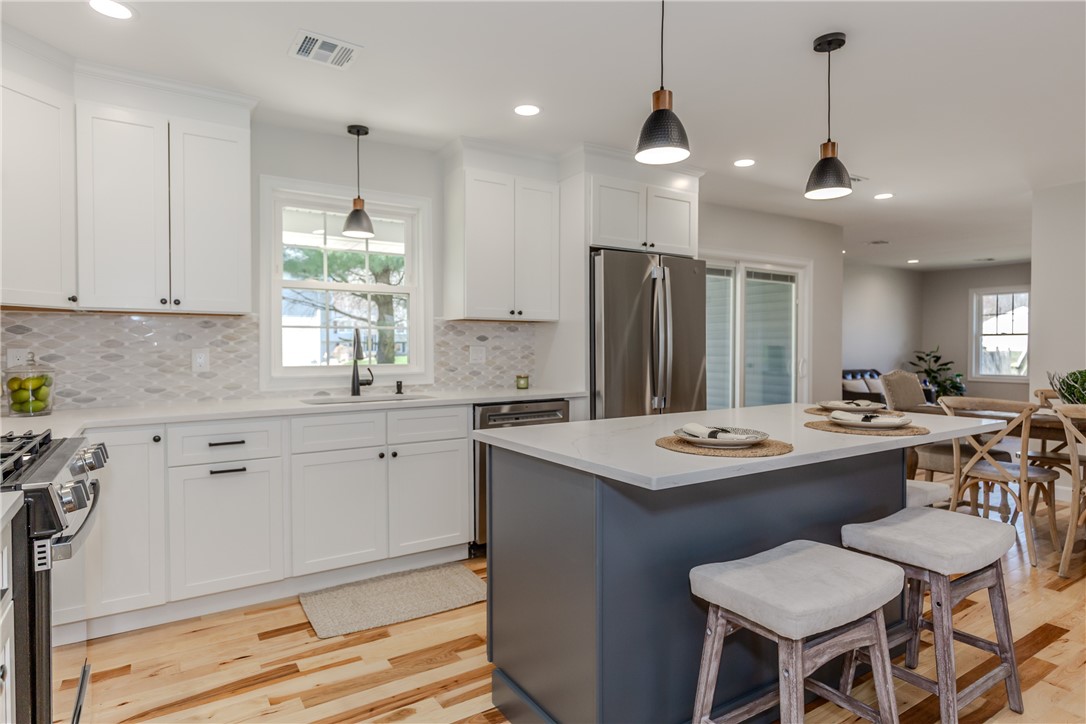 60 Tomahawk Trail Cranston, RI 02921 - Photo 12 of 34