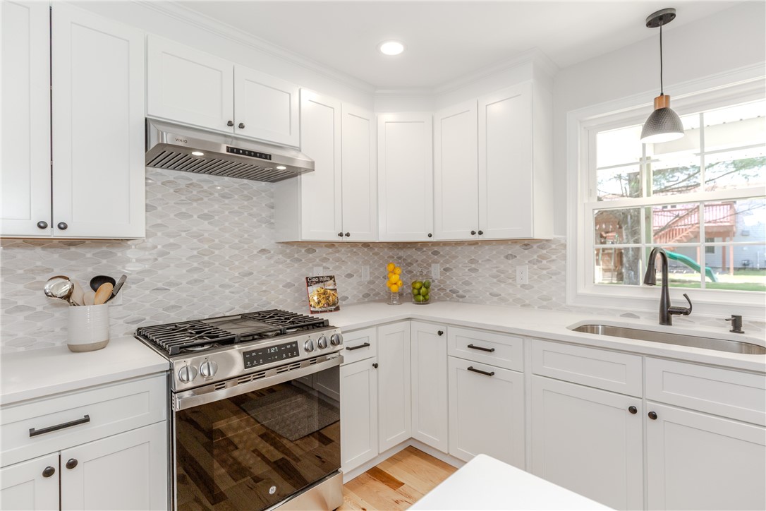 60 Tomahawk Trail Cranston, RI 02921 - Photo 14 of 34