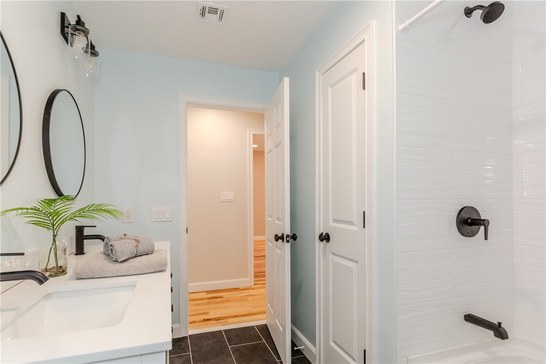 60 Tomahawk Trail Cranston, RI 02921 - Photo 19 of 34