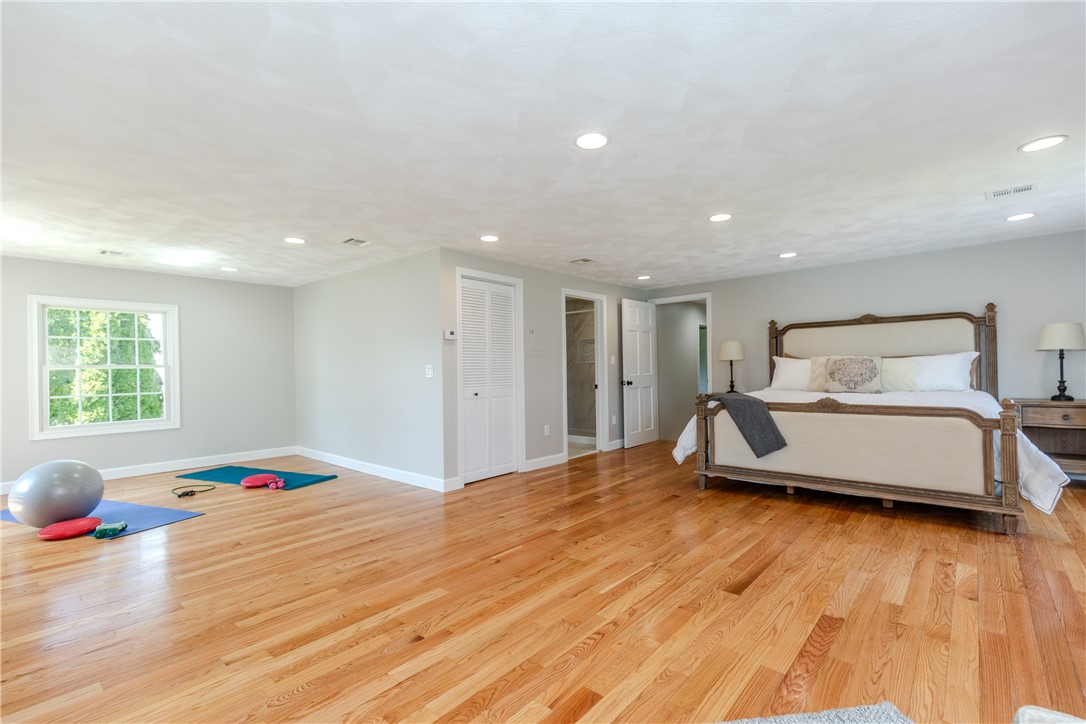 60 Tomahawk Trail Cranston, RI 02921 - Photo 26 of 34