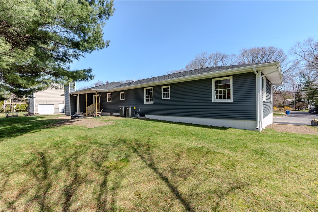 60 Tomahawk Trail Cranston, RI 02921 - Photo 32 of 34