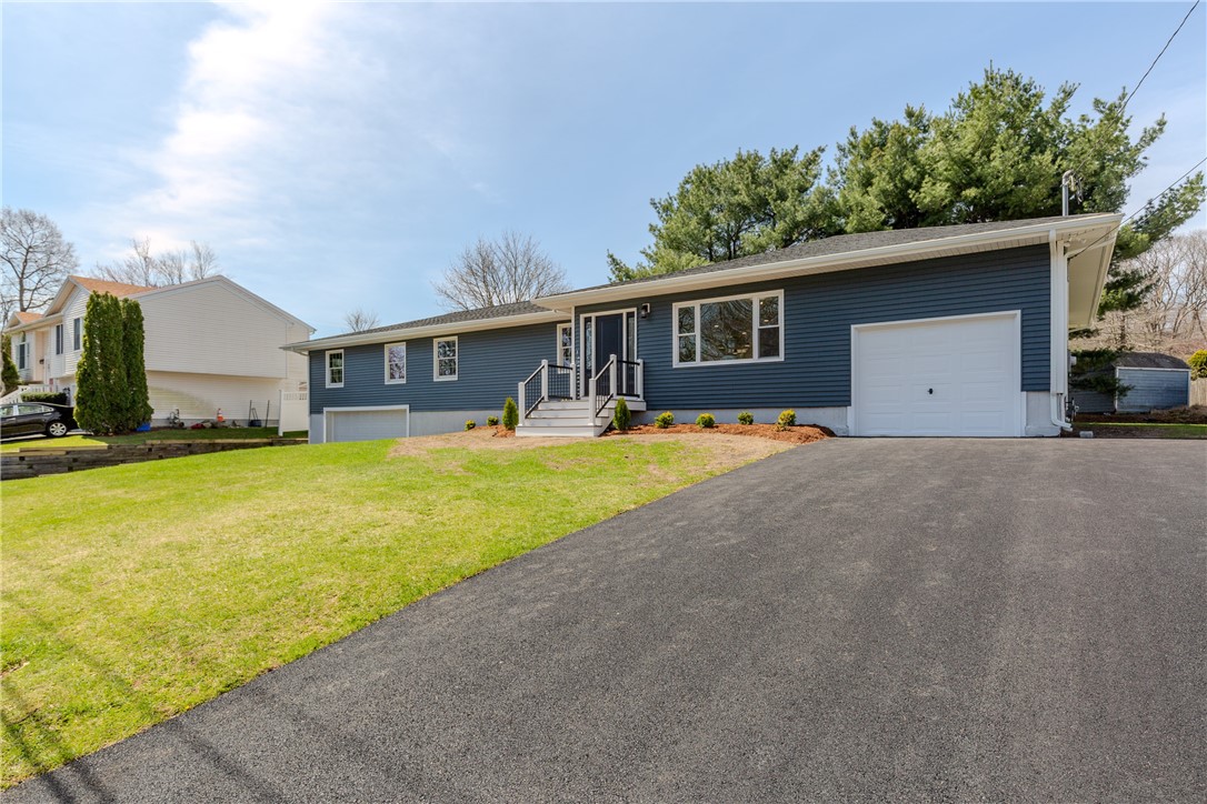 60 Tomahawk Trail Cranston, RI 02921 - Photo 4 of 34