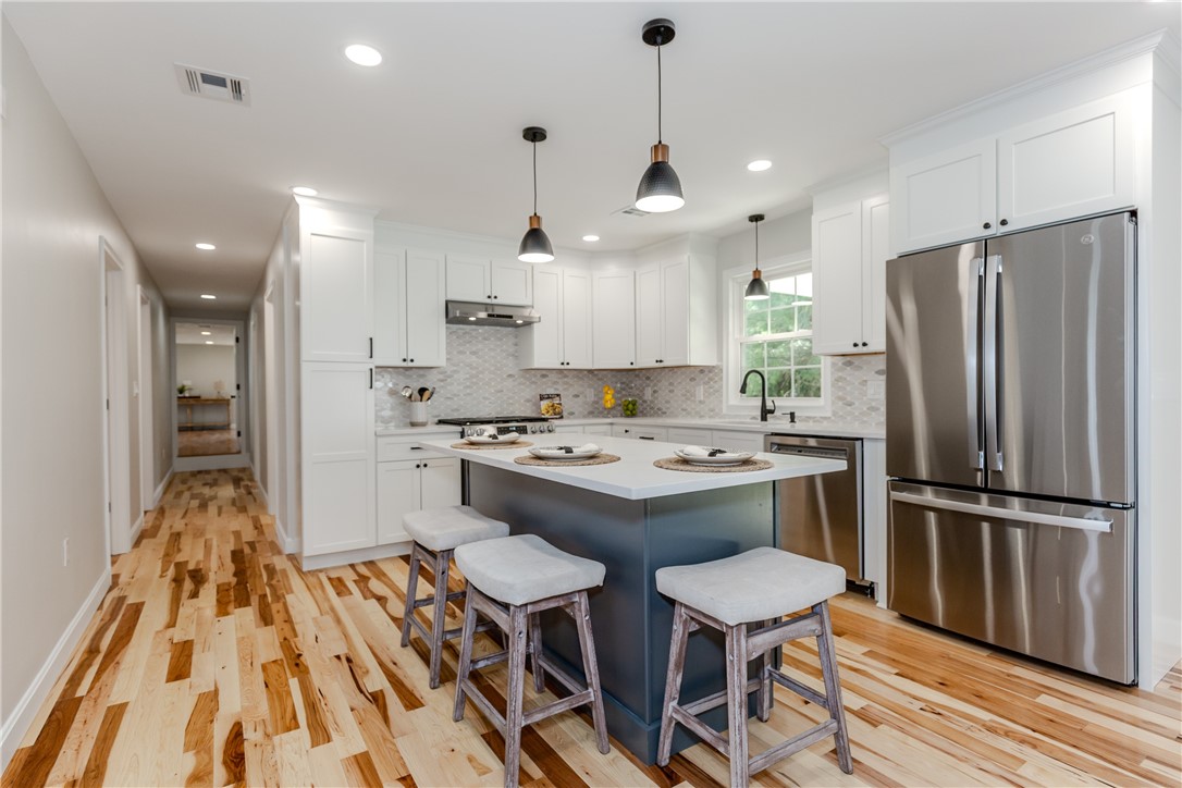 60 Tomahawk Trail Cranston, RI 02921 - Photo 10 of 34