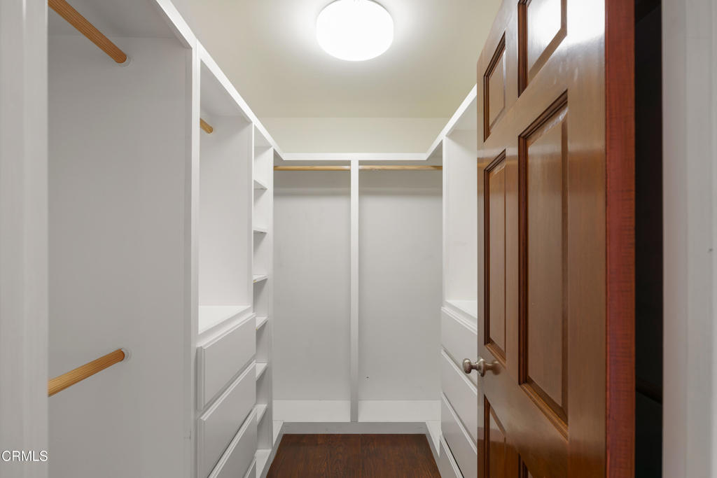941 Chehalem Road La Canada Flintridge, CA 91011 - Photo 36 of 74 a bathroom with a tub and shower