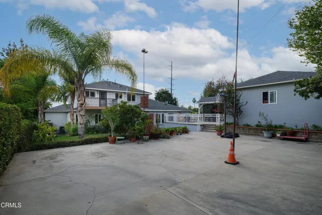 $2,749,000 | 941 Chehalem Road, La Canada Flintridge, CA 91011