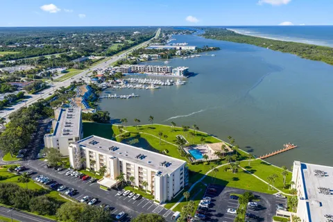 $575,000 | 200 Intracoastal Place, Unit 206, Tequesta, FL 33469