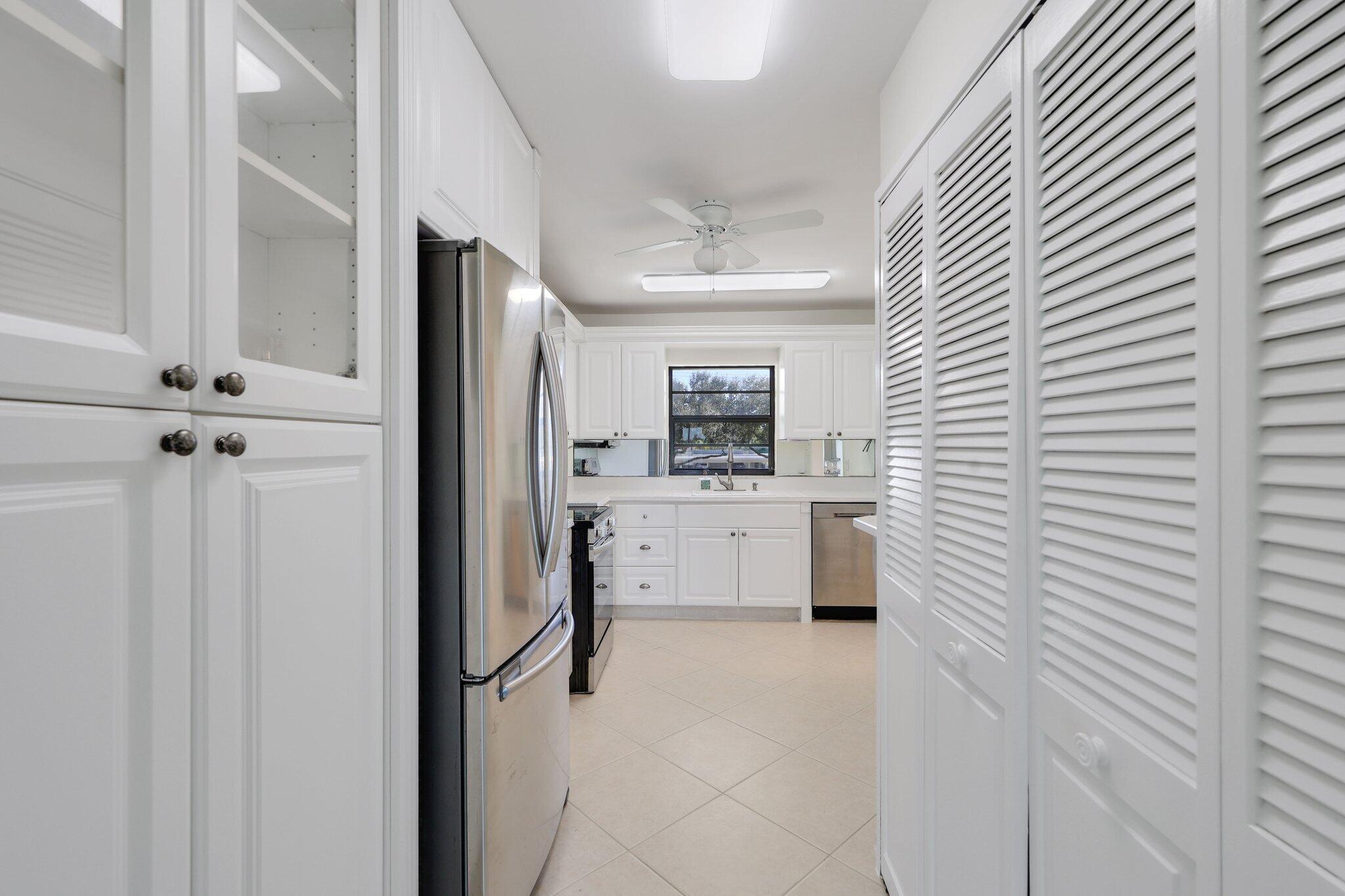 200 Intracoastal Place, Unit 206 Tequesta, FL 33469 - Photo 9 of 35 200 intracoastal - 12.jpg-SMALL