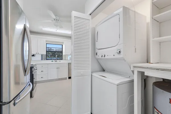 $575,000 | 200 Intracoastal Place, Unit 206, Tequesta, FL 33469