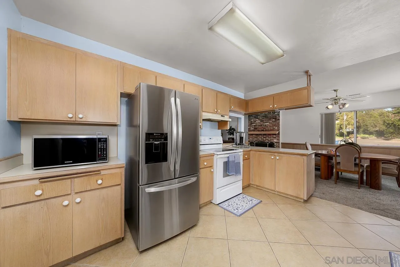 8862 Los Coches Road Lakeside, CA 92040 - Photo 4 of 32 Gallery Image 4