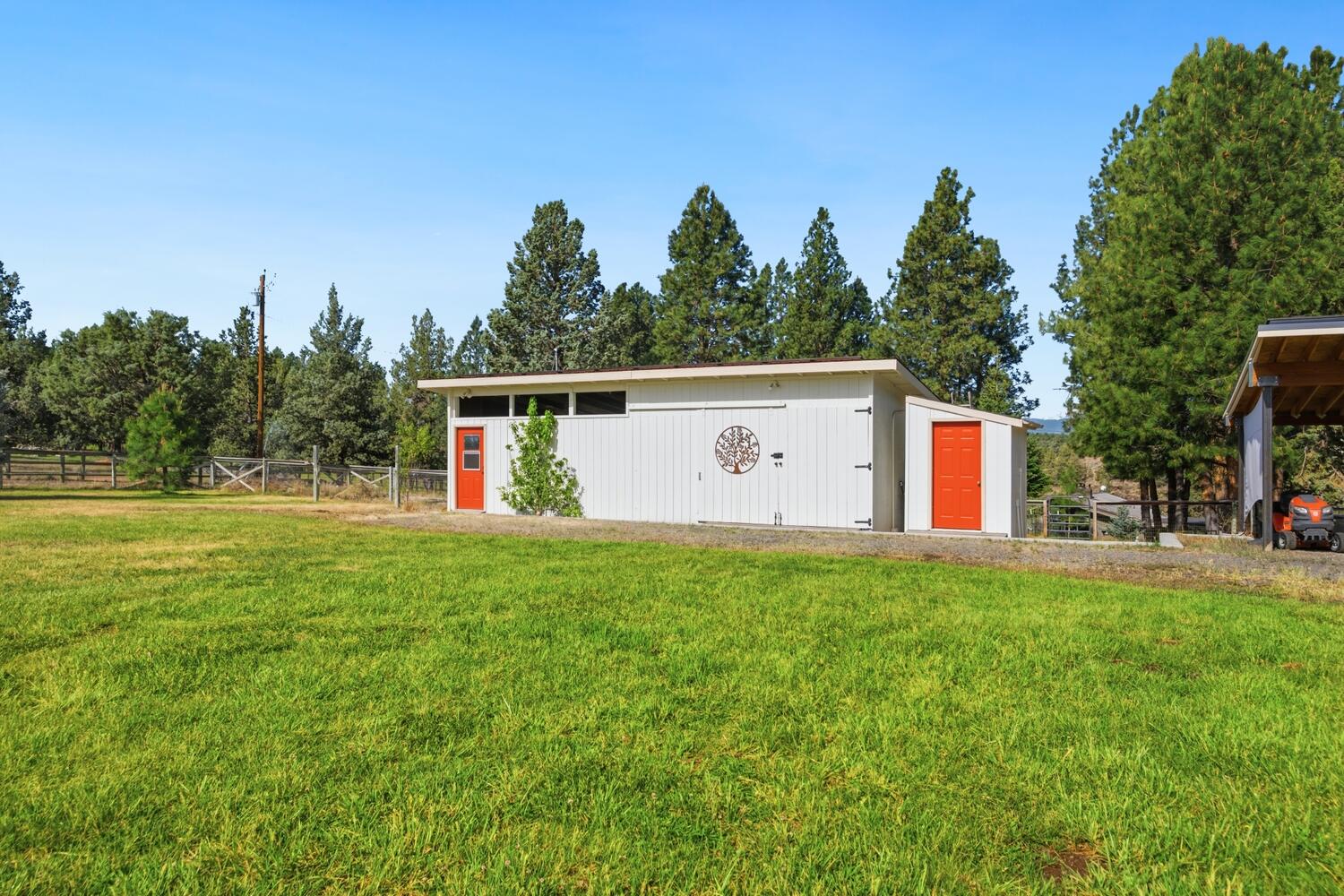 20123 Elder Lane Bend, OR 97703 - Photo 42 of 51 20260526-20123-elder-lane-039