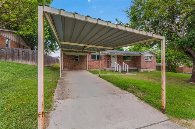 $255,900 | 4504 Highland Lake Drive, Lake Worth, TX 76135