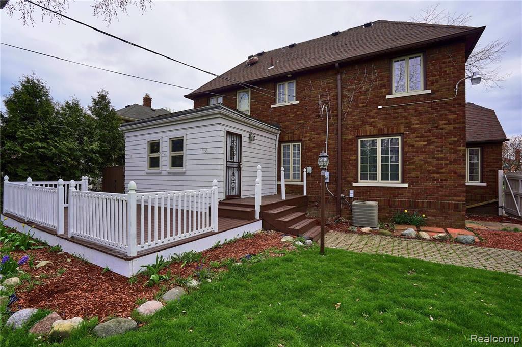 1430 Devonshire Road Grosse Pointe Park, MI 48230 - Photo 6 of 85