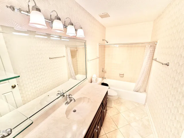 $775,000 | 502 Carolyn Court, Cary, NC 27511