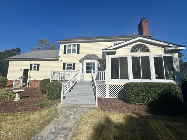 $775,000 | 502 Carolyn Court, Cary, NC 27511