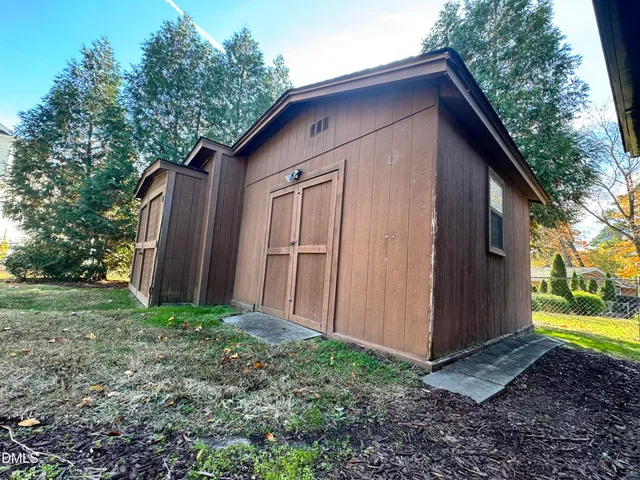 $775,000 | 502 Carolyn Court, Cary, NC 27511