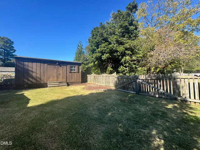 $775,000 | 502 Carolyn Court, Cary, NC 27511