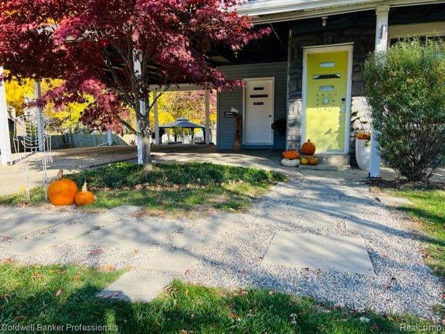 809 Main Street Fenton, MI 48430 - Photo 4 of 28 Gallery Image 4