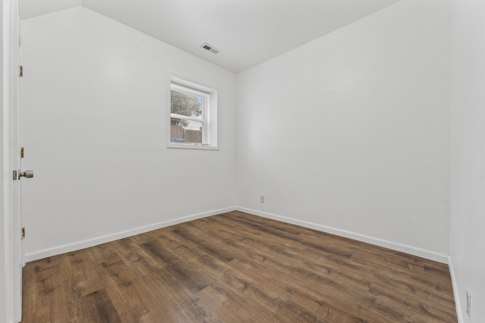 2713 South Crowell Street Chicago, IL 60608 - Photo 12 of 47