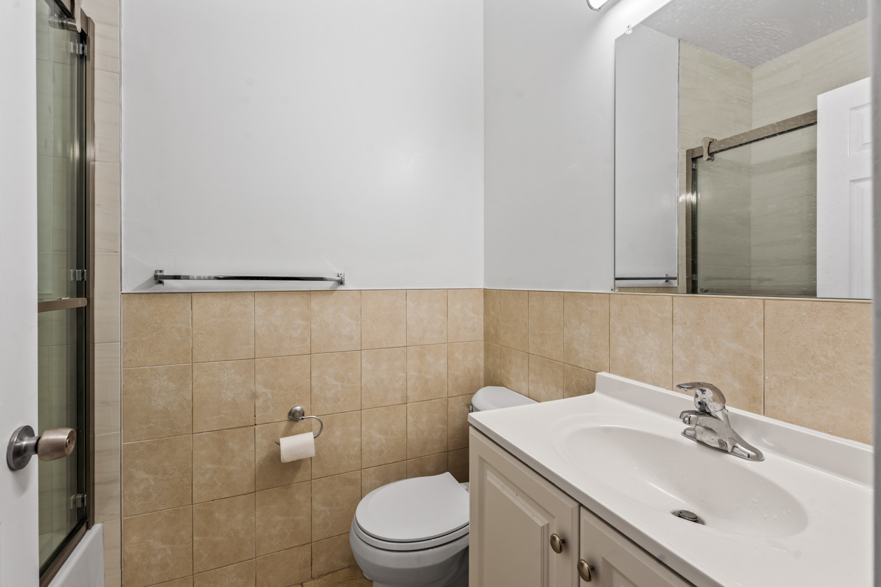 2713 South Crowell Street Chicago, IL 60608 - Photo 13 of 47