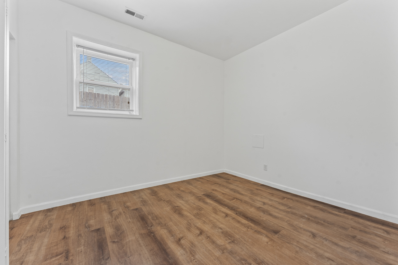 2713 South Crowell Street Chicago, IL 60608 - Photo 15 of 47