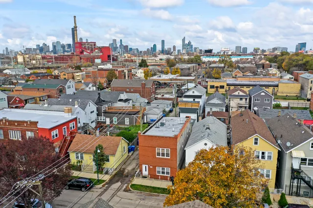 $670,000 | 2713 South Crowell Street, Chicago, IL 60608