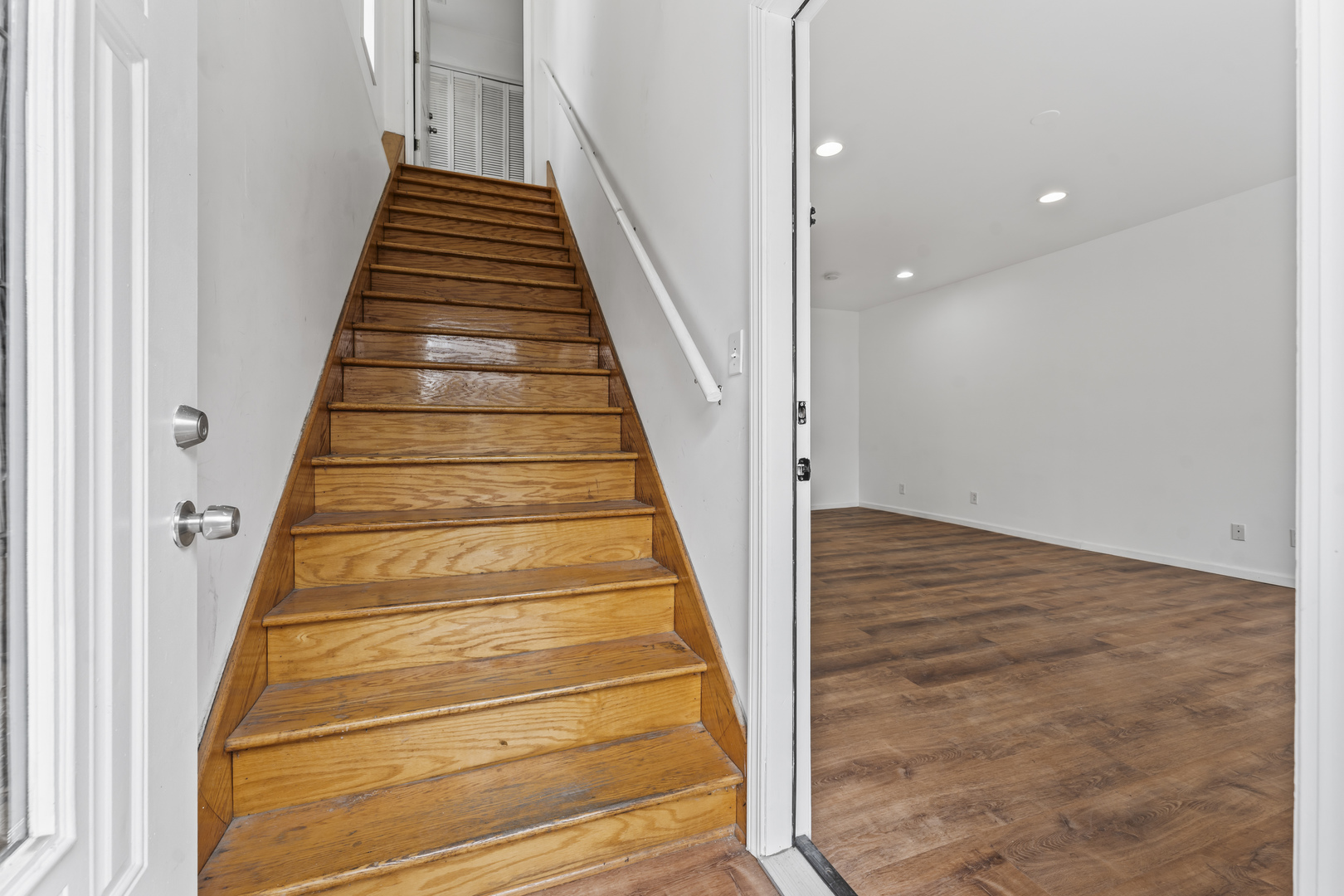 2713 South Crowell Street Chicago, IL 60608 - Photo 7 of 47