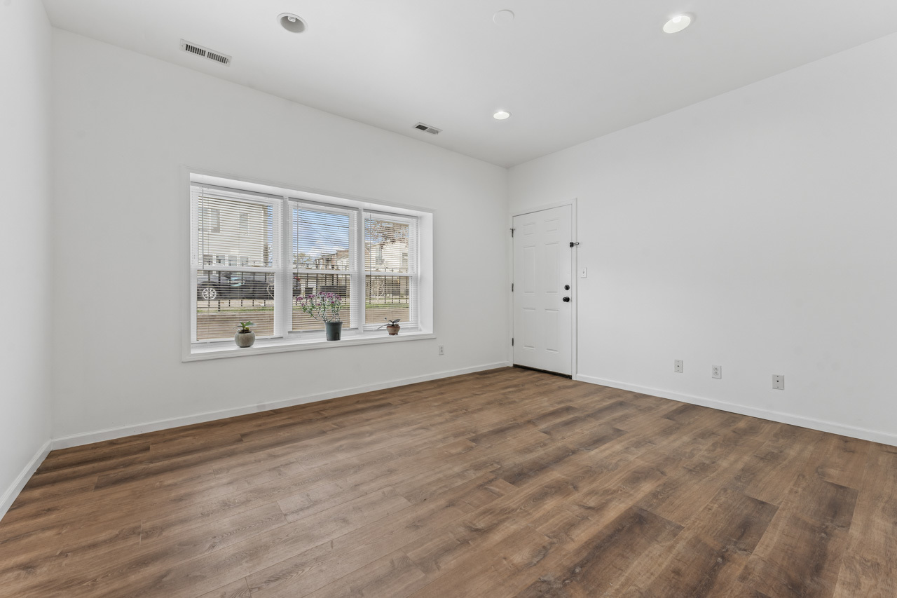 2713 South Crowell Street Chicago, IL 60608 - Photo 10 of 47