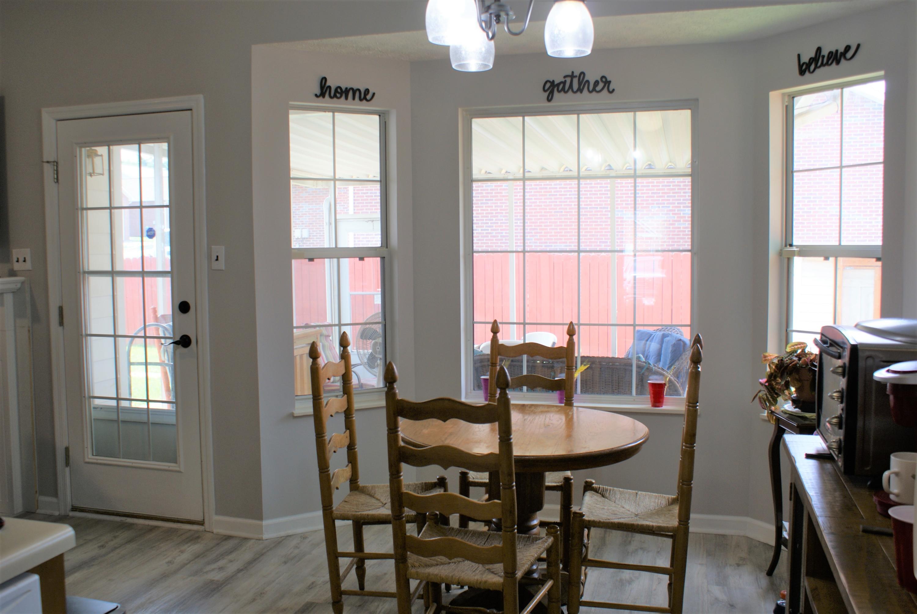 3031 Springtime Way Knoxville, TN 37912 - Photo 16 of 26 Eat in nook
