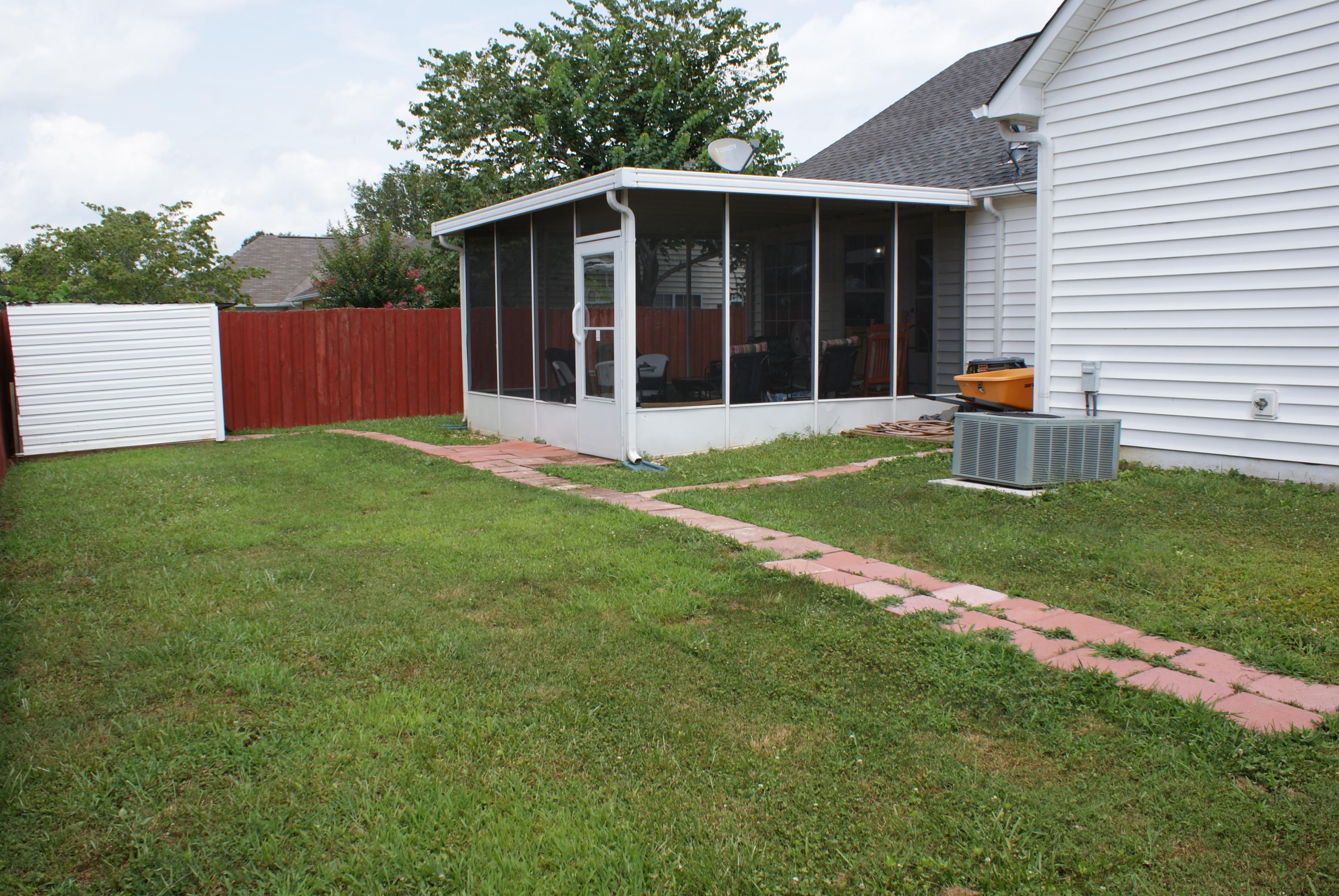 3031 Springtime Way Knoxville, TN 37912 - Photo 22 of 26 private back yard